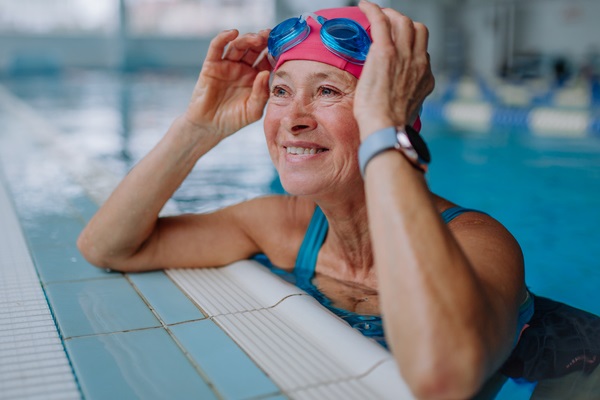 Lady in the swimming pool